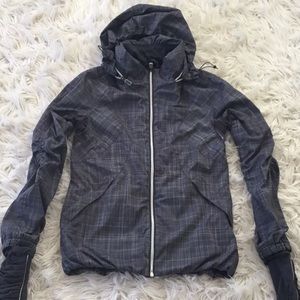 Lululemon Run Hustle Gray Poncho Striped Jacket